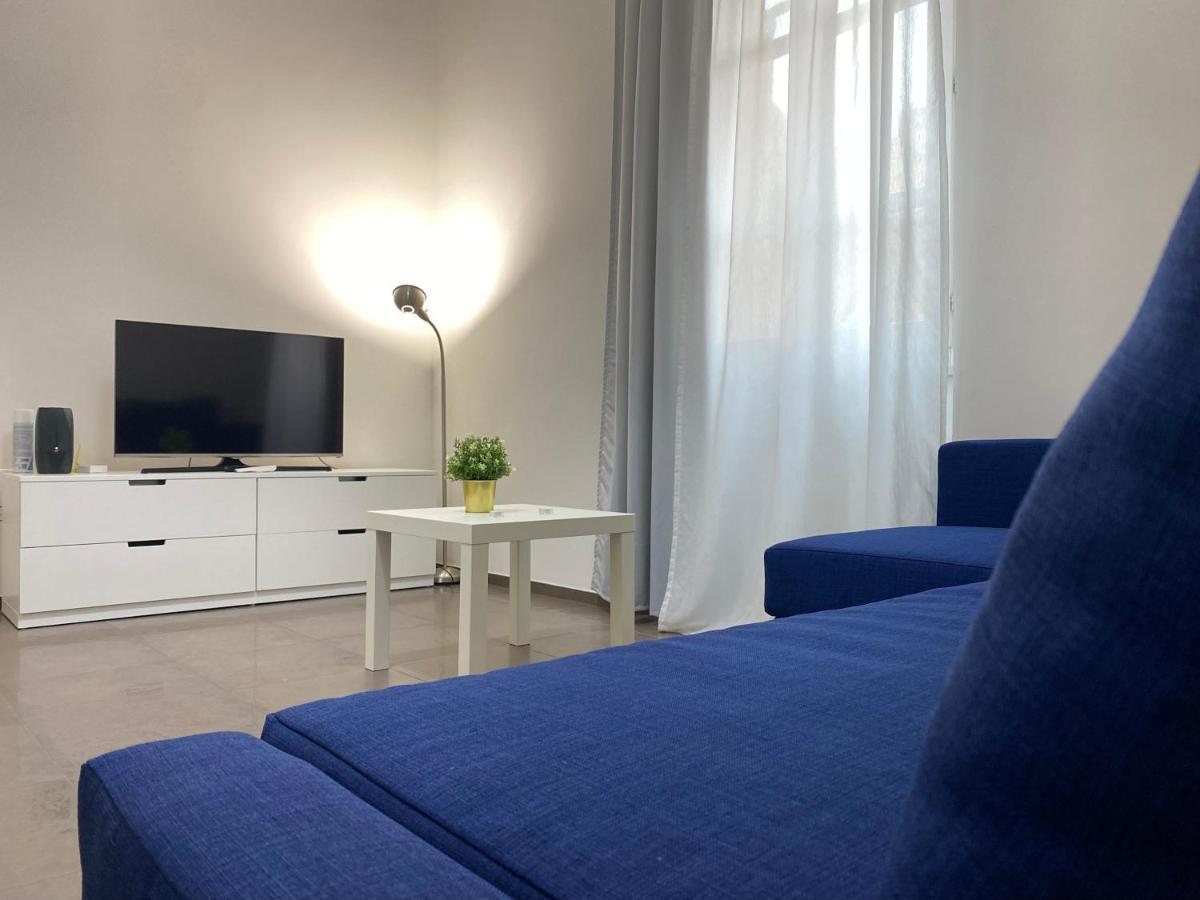 Premium Apartment City Center Кальяри Экстерьер фото